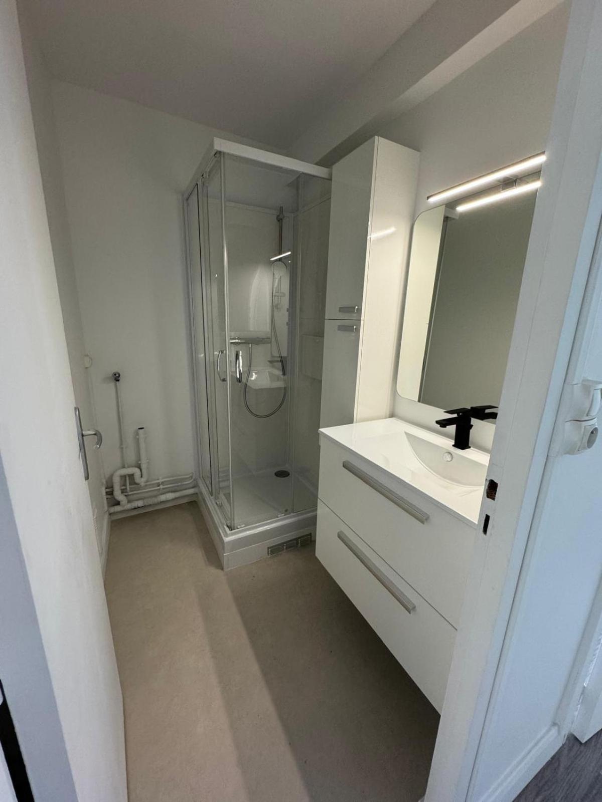 Spacieux A 15min De Paris - Free Parking - Free Wifi Pantin