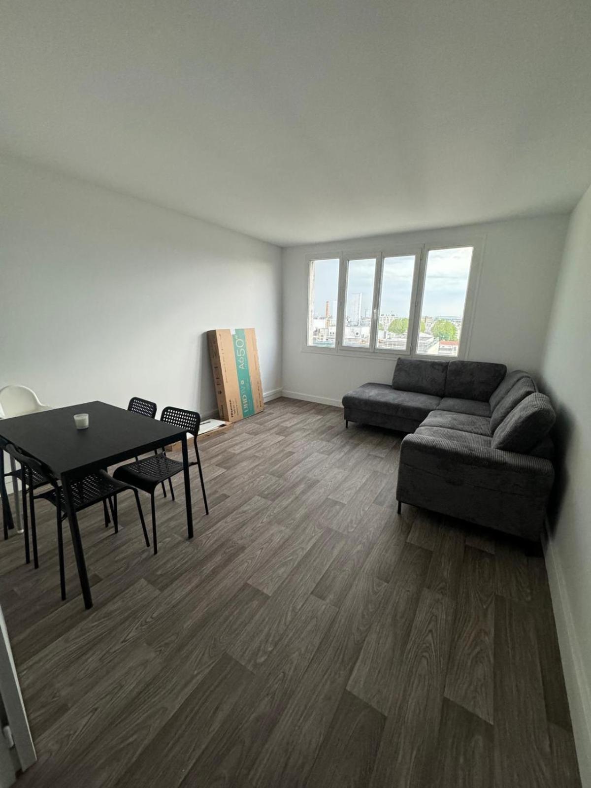 Apartment Spacieux A 15min De Paris - Free Parking - Free Wifi *